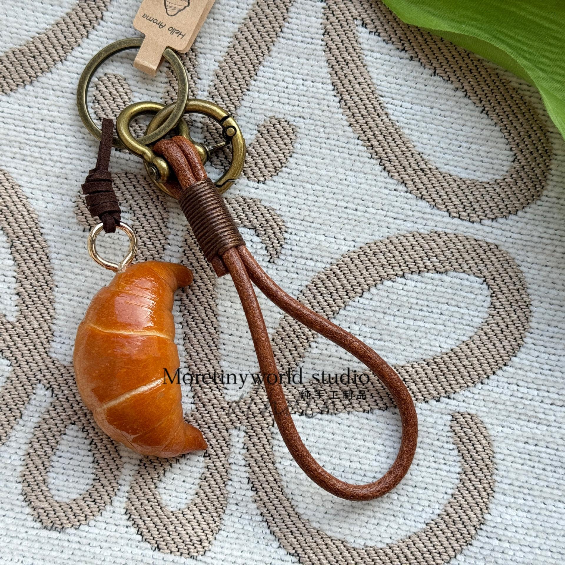 Handmade alkaline bread bag hanging retro cowhide rope hanging ornaments niche styleclassy creative gift bows croissant