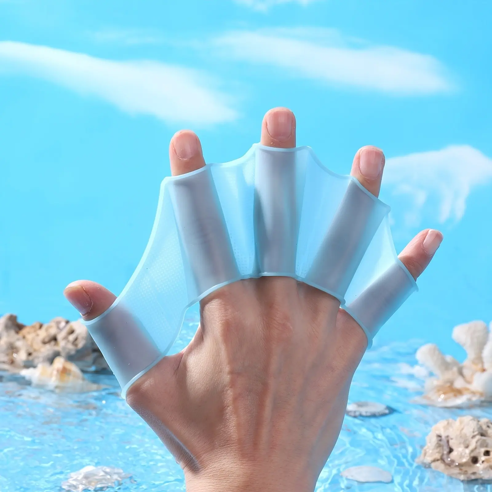 Perfect Paddle Gloves for Outdoor Swimming and Diving, Non-Slip Silicone Hand Fins, Unisex Blue, Ideal for Training, Fishing, Pool, Beach, Ocean