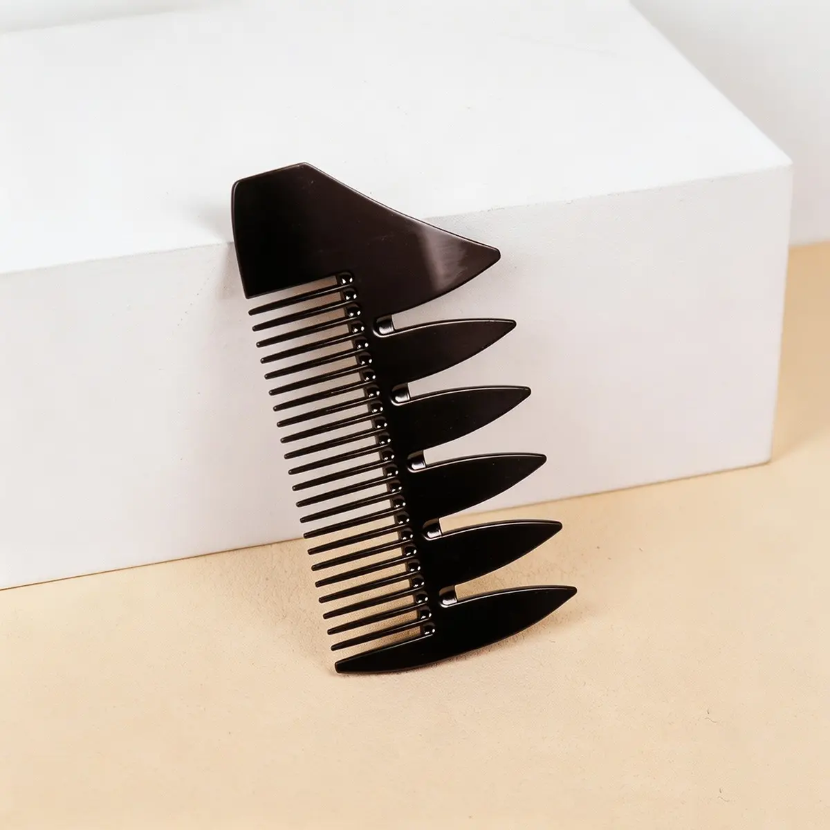 Fish Shape Wide Tooth Detangler Comb Dual Sided Design Fluffy Hair Styling Comb Anti Static Hair Comb For Curly Thick Wavy Hair Salon Home Use