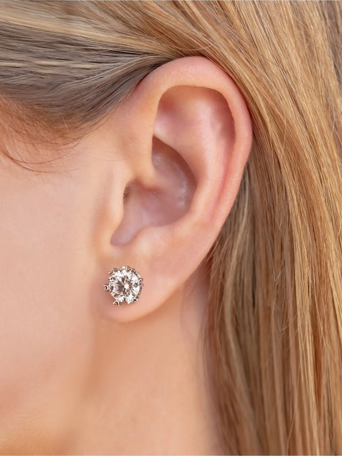 1 pair of elegant and shiny genuine S925 sterling silver 0.5 carat moissanite snowflake earrings, suitable for women's dating parties, eternal promises, weddings, engagement earrings, women's exquisite jewelry, anniversary gifts, special selection