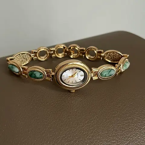 Vintage Round Bracelet Watch for Women, Unique Ethnic Style Quartz Analog Watch, Elegant Wristwatch, Perfect Valentine's Day Gift, Luxury Accessory, Fashion Wristwatches for All Seasons Wear, Fashionable Analog Watch