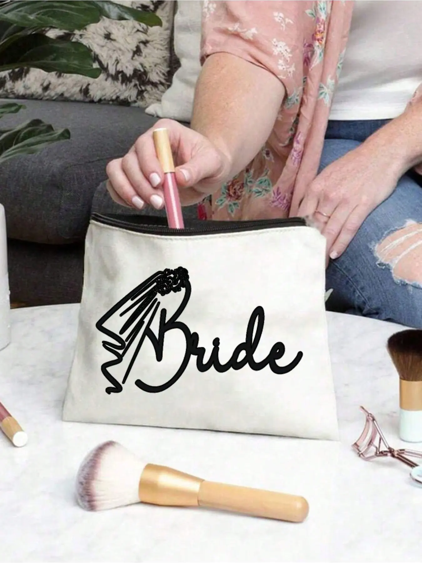 Bride Wedding Emergency Makeup Bag, Multi-Functional Gift Bag, Accessory Storage Bag, Bridal Party Novelty Decor, Bride's Day Theme