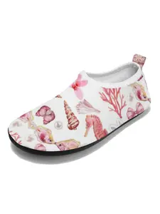 New summer 2026 models feature an exclusive insole craftsmanship, ensuring no sand gets into the insole. Water shoes, swimming shoes, beach shoes, and slip-on shoes are all available.