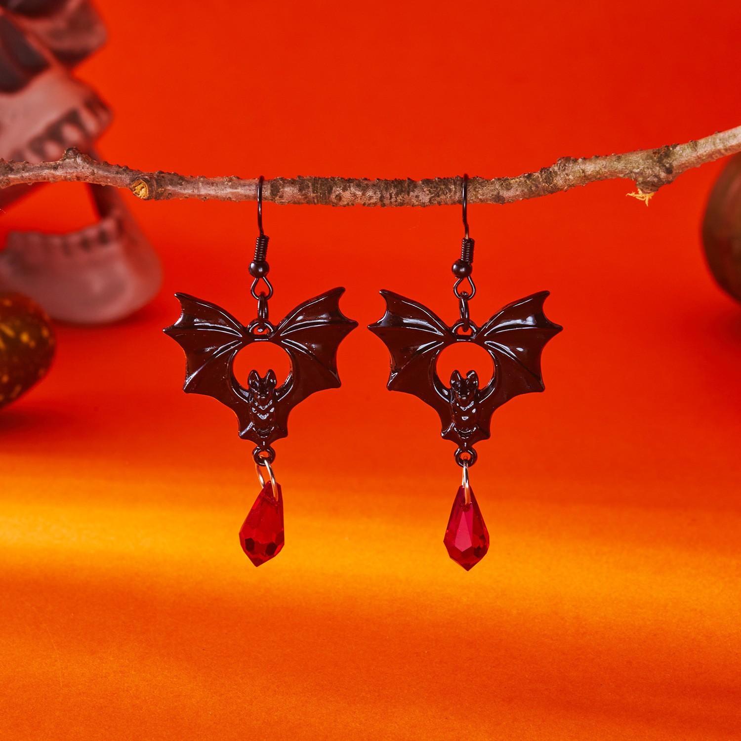 Halloween Bat Blood Drop Earrings – Exaggerated Gothic Bat Earrings, Retro Style for Halloween