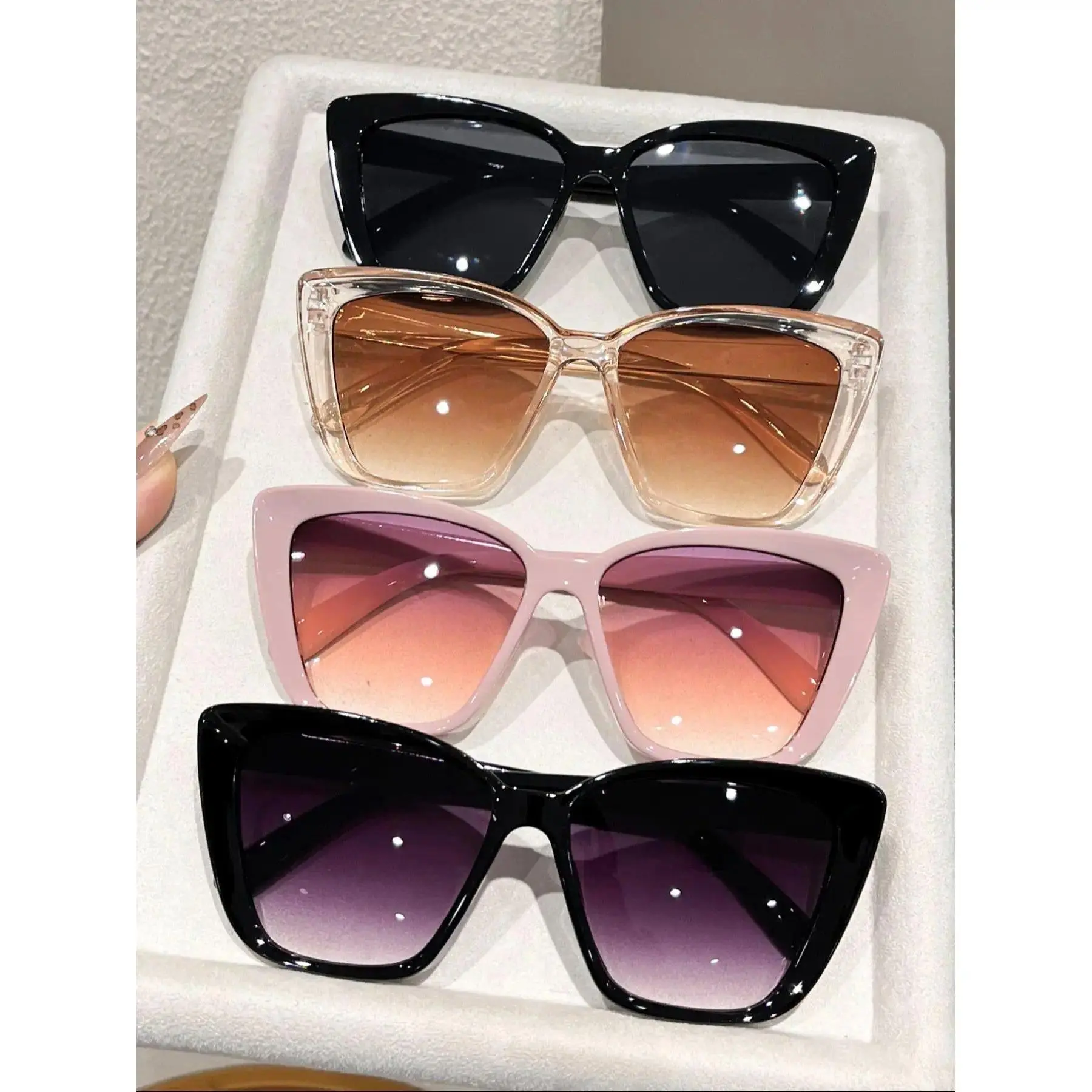 Women’s 4 & 5 Pack Fashion Cat Eye Sunglasses Set, Unique Oversized Frame Sports Eyewear, Versatile Shades for Daily Casual Outfits & Street Photography