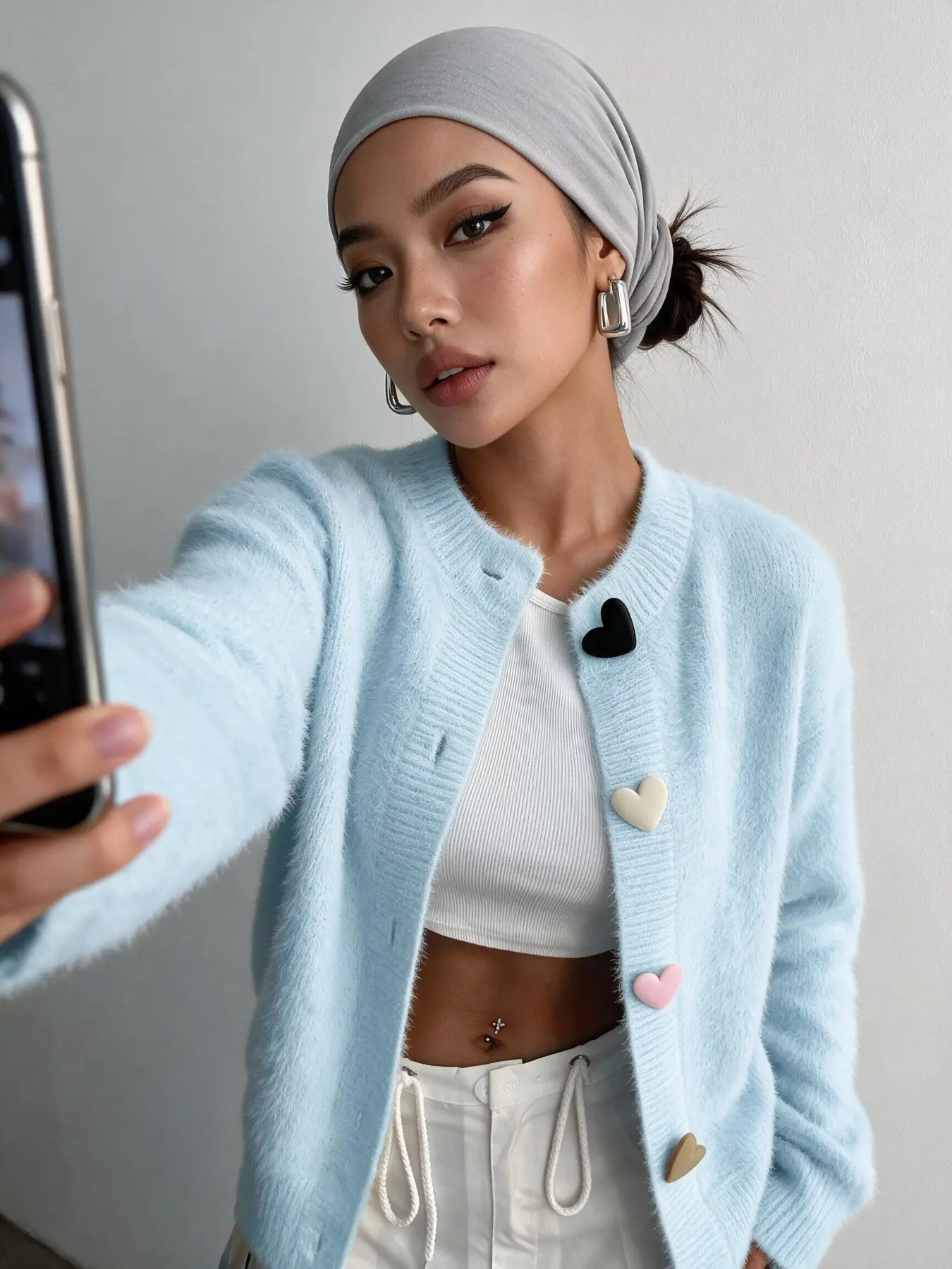 New Elegant Outdoor Women's Knit Cardigan, Heart Button Round Neck, Long Sleeve, Fitted, Y2K Style, Spring & Fall, Winter Wear, Casual, Basic