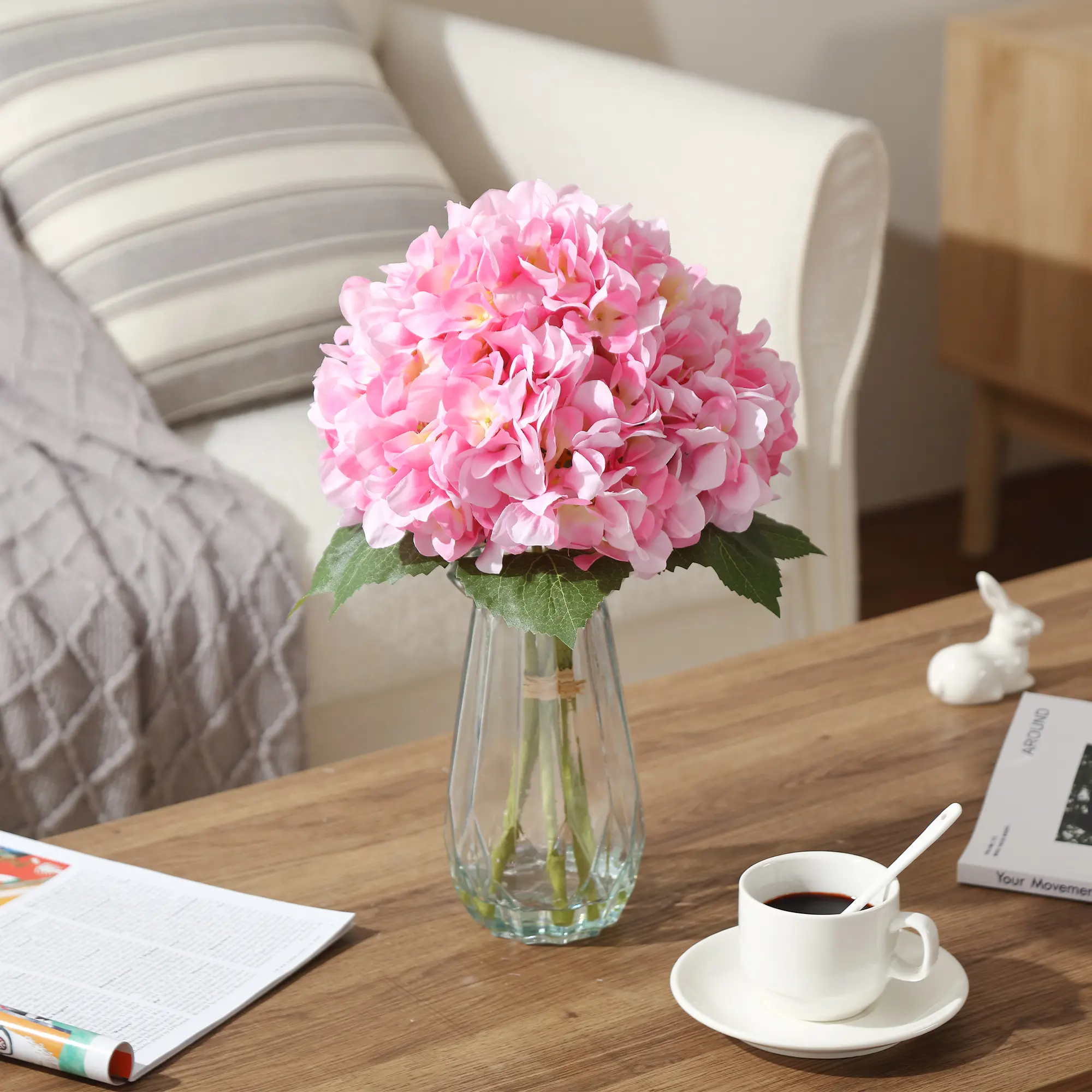Real‑Touch Artificial Pink Hydrangea Bouquet, Lifelike Silk Fake Flowers With Flexible Stems, Perfect for Vase Arrangements, Wedding Centerpieces, Home and Party Decorations