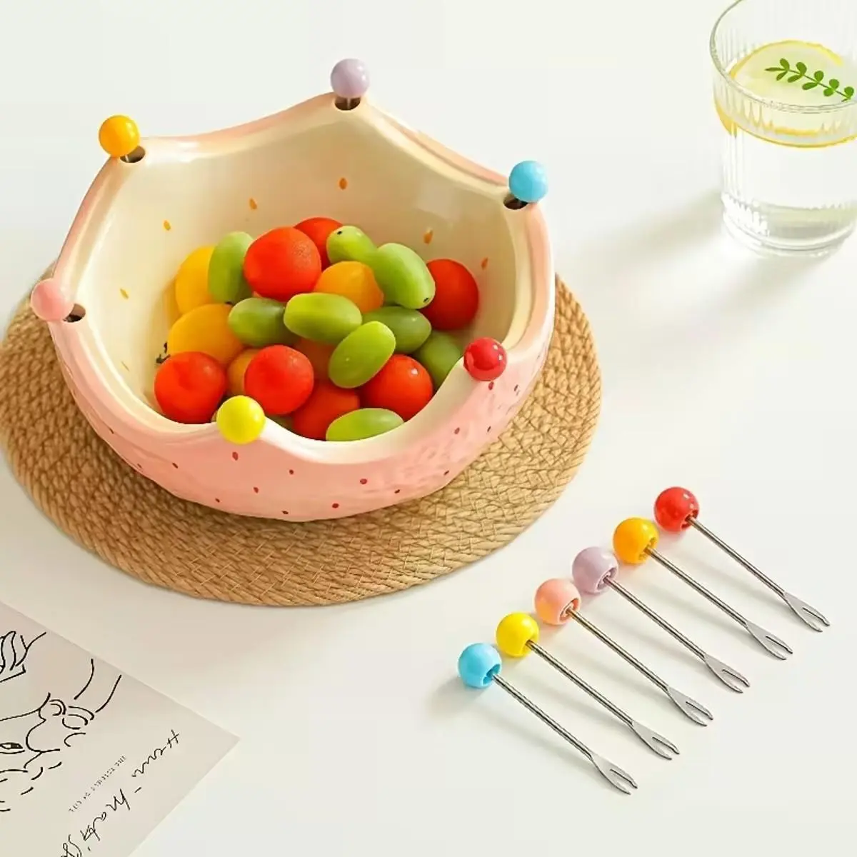 Strawberry Shaped Ceramic Fruit Plate Set with Fork, creative dessert serving dish for fruit snacks and sweets display, home decor tableware for living room coffee table, family hosting and afternoon tea serving essentials