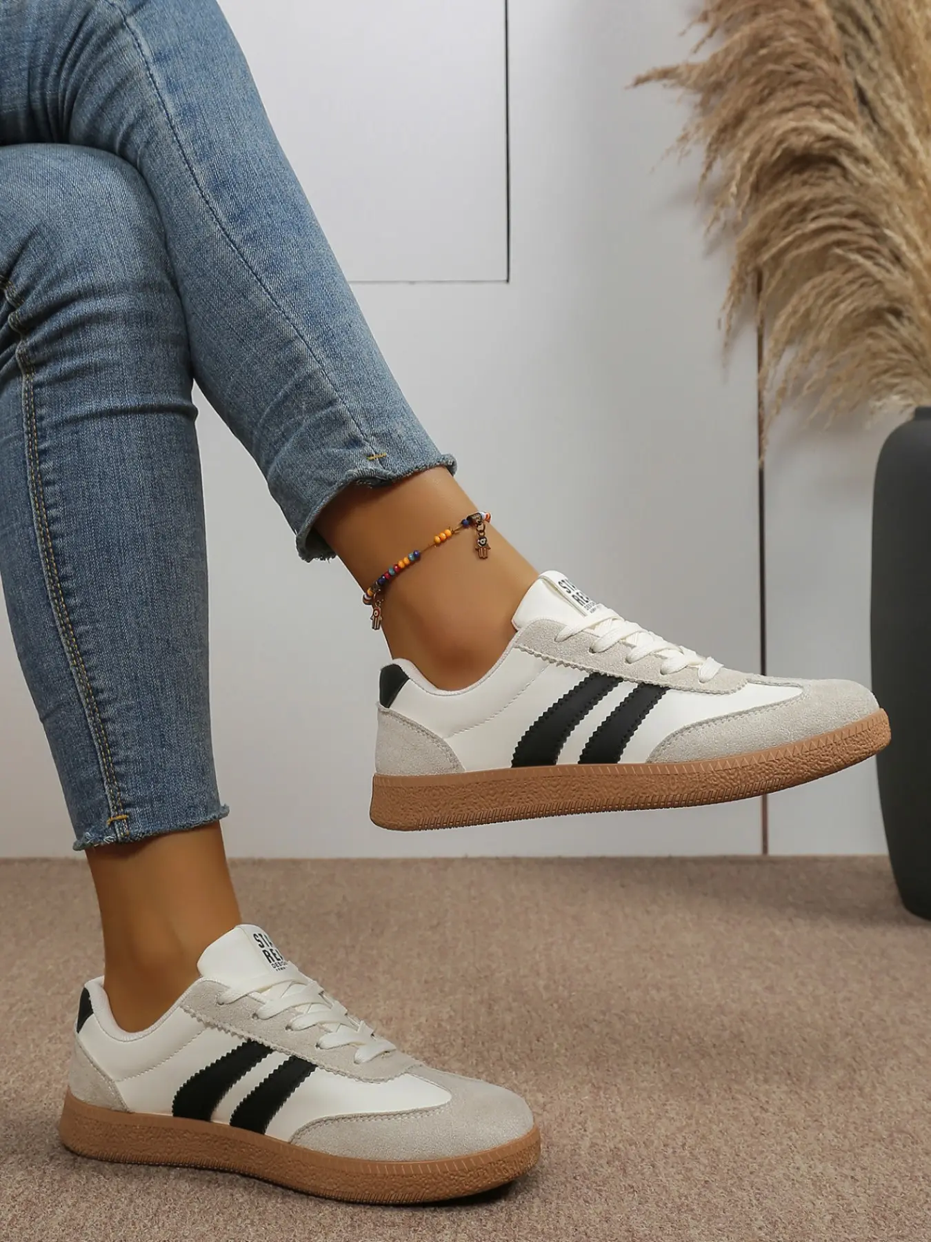 Women's Lightweight Lace-Up Sports Shoes, Casual Breathable Sneakers, Breathable Cushioning Design, Anti-Slip Rubber Sole, Casual Daily Wear, All Seasons