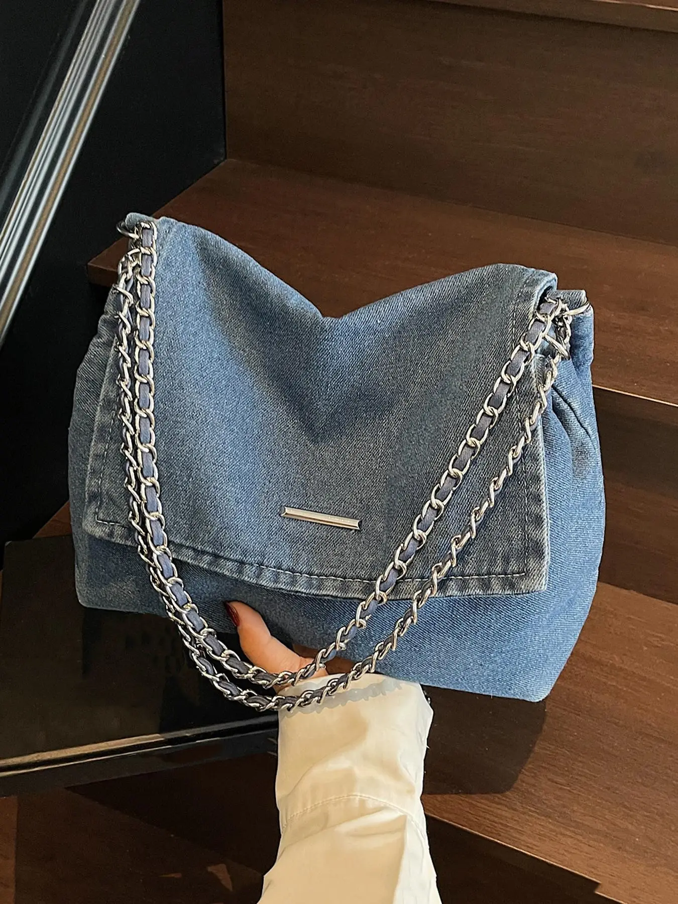 2026年春夏新作 TOUR 2WAY SMALL SHOULDER BAG Fashion Denim Chain Shoulder Bag, 2026 New Styling Casual