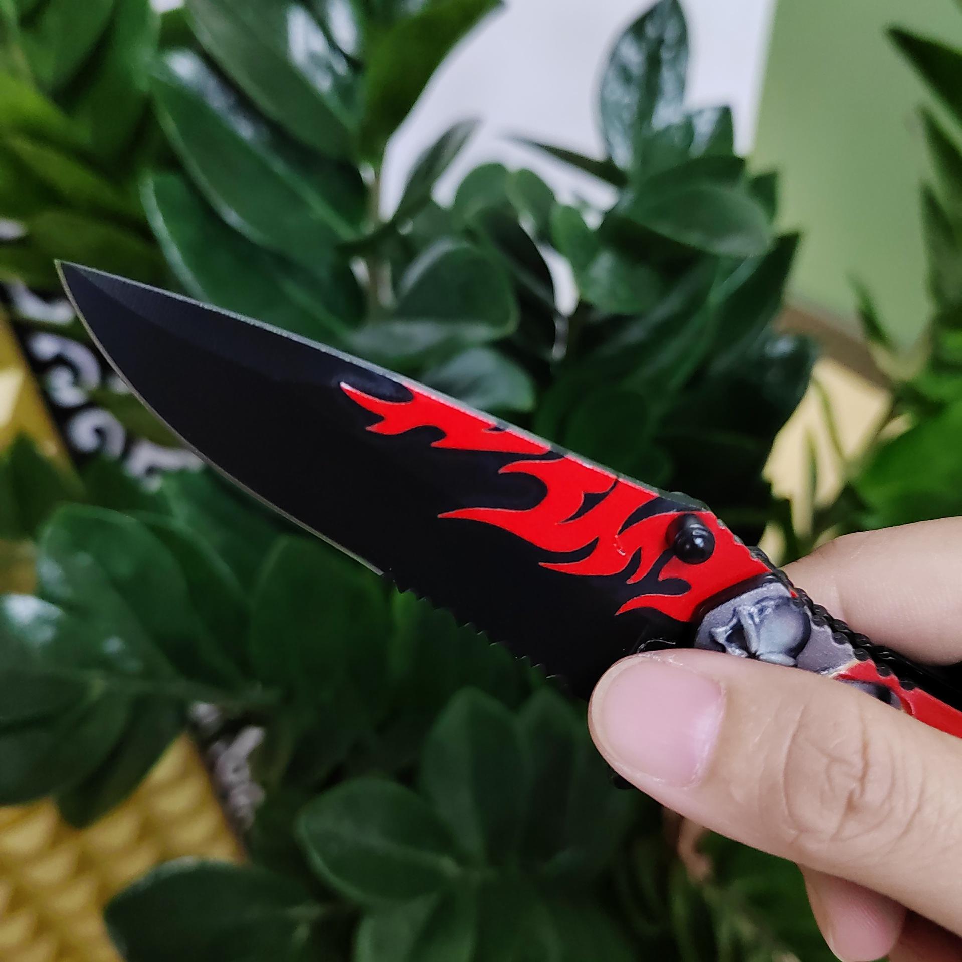 Wholesale in-stock 3D skull pattern folding knife stainless steel outdoor survival folding knife outdoor mini knife