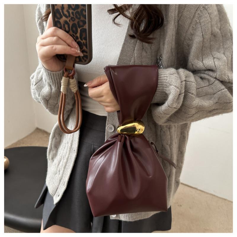 Retro Pleated Simple Niche Design Western Style Small Bag Women's Aesthetic Bucket