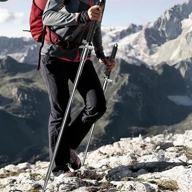 Telescopic Shock-Absorbing Trekking Poles, Three-Section Aluminum Alloy Non-Slip Hiking Sticks, Outdoor Mountaineering and Cross-Country Walking Canes, Portable Mountaineering Equipment
