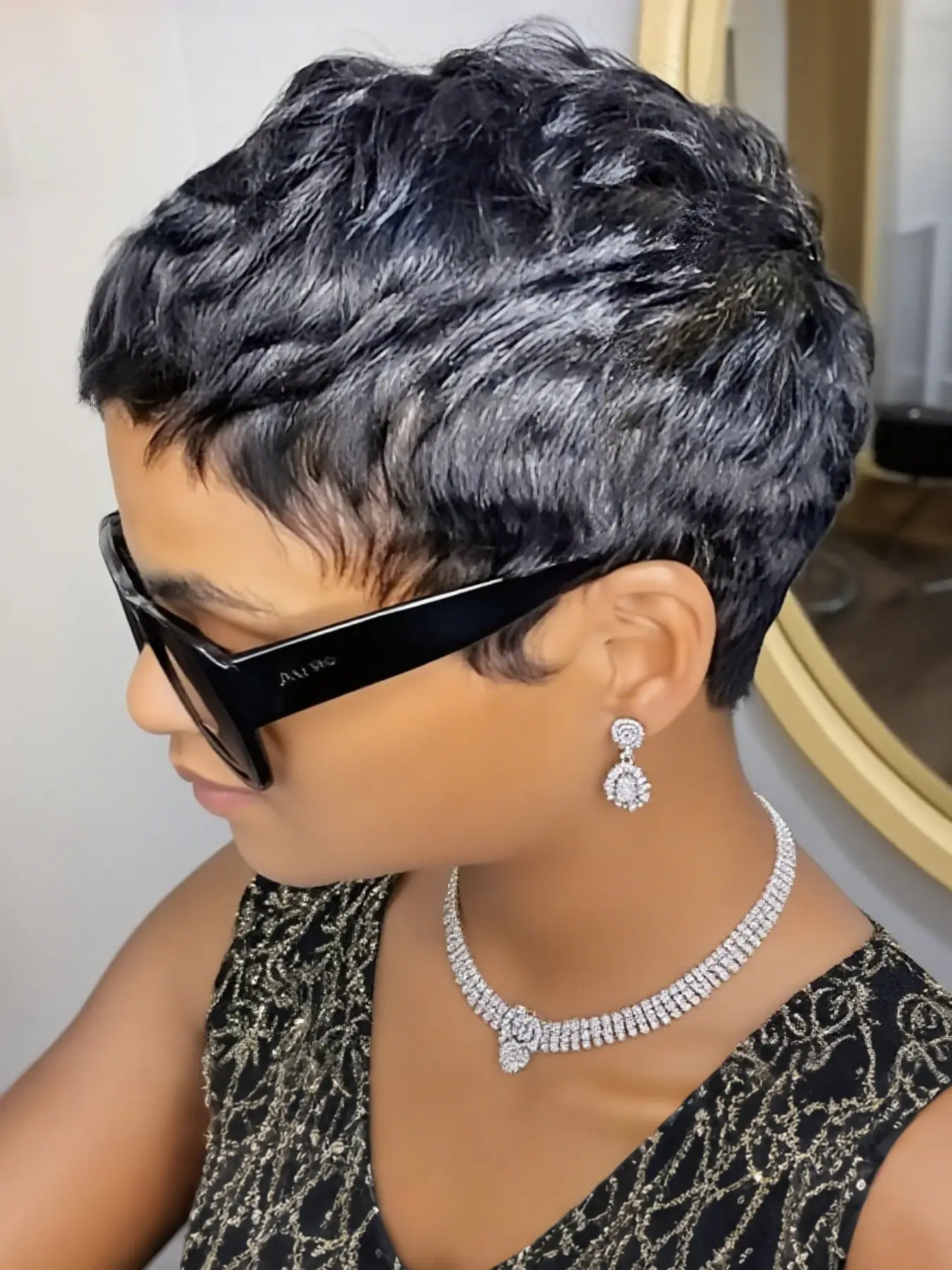 Short Pixie Cut Bixie Cut Wigs Human Hair Black Color Brown and burgundy Color Wigs With Bangs Layered Wavy Wigs For Women