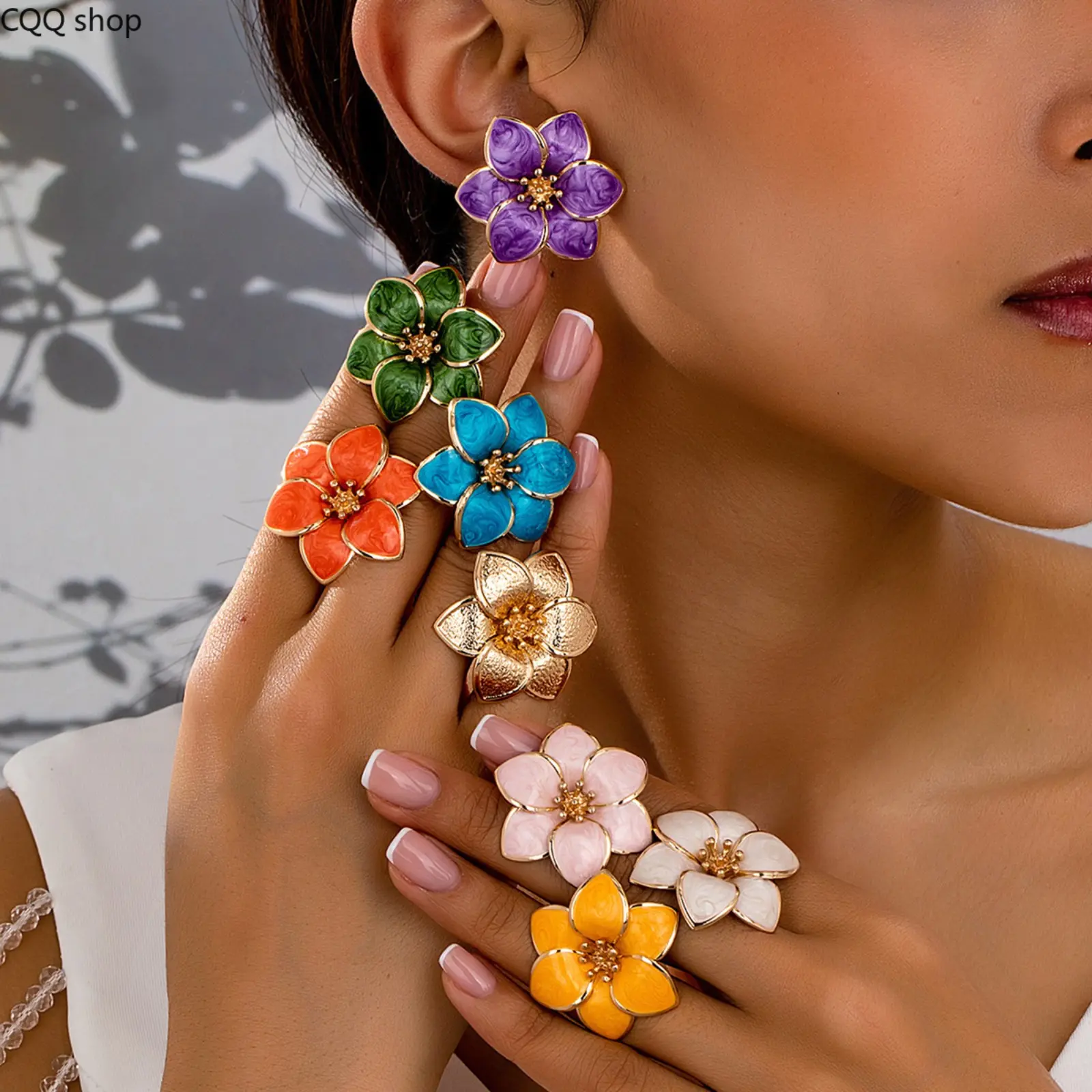 Enamel Floral Stud Earrings for Women, Vintage French Elegant Multicolor Flower Ear Jewelry, Minimal Chic Accessories for Daily Commute & Office Outfits