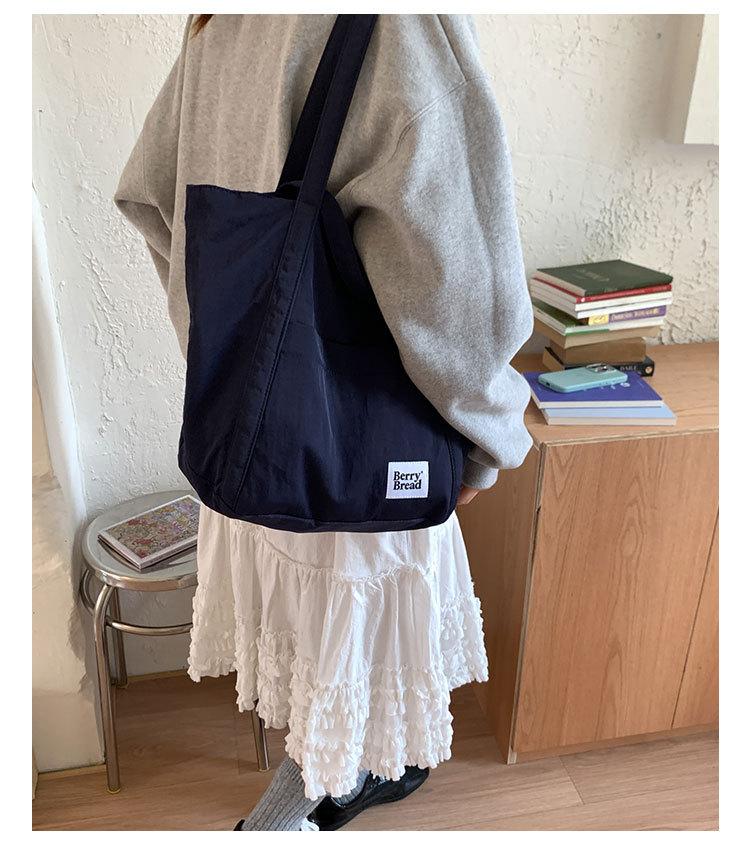 Textured Fashionable Tote Bag Casual and Lightweight Handle Bag Perfect for Shopping and Versatile Across The Shoulder Bag