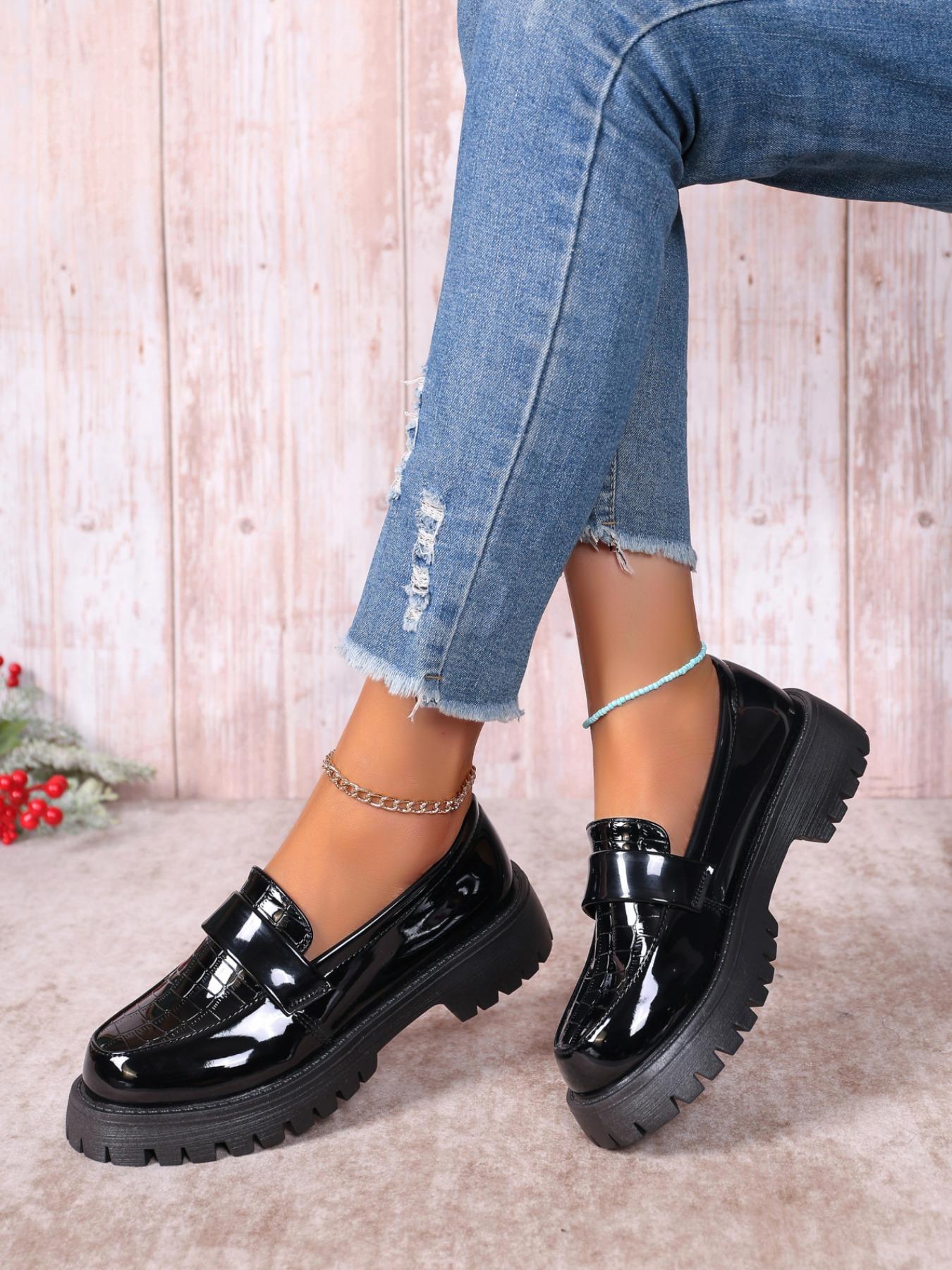 Women's Platform Comfortable and Soft Burgundy Loafers, Slip on Loafers, Casual Shoes, A Must-have for Daily Casual Fashion Wear, A Must-have for Commuting To Work and School in All Seasons, and A Must-have for Gifts