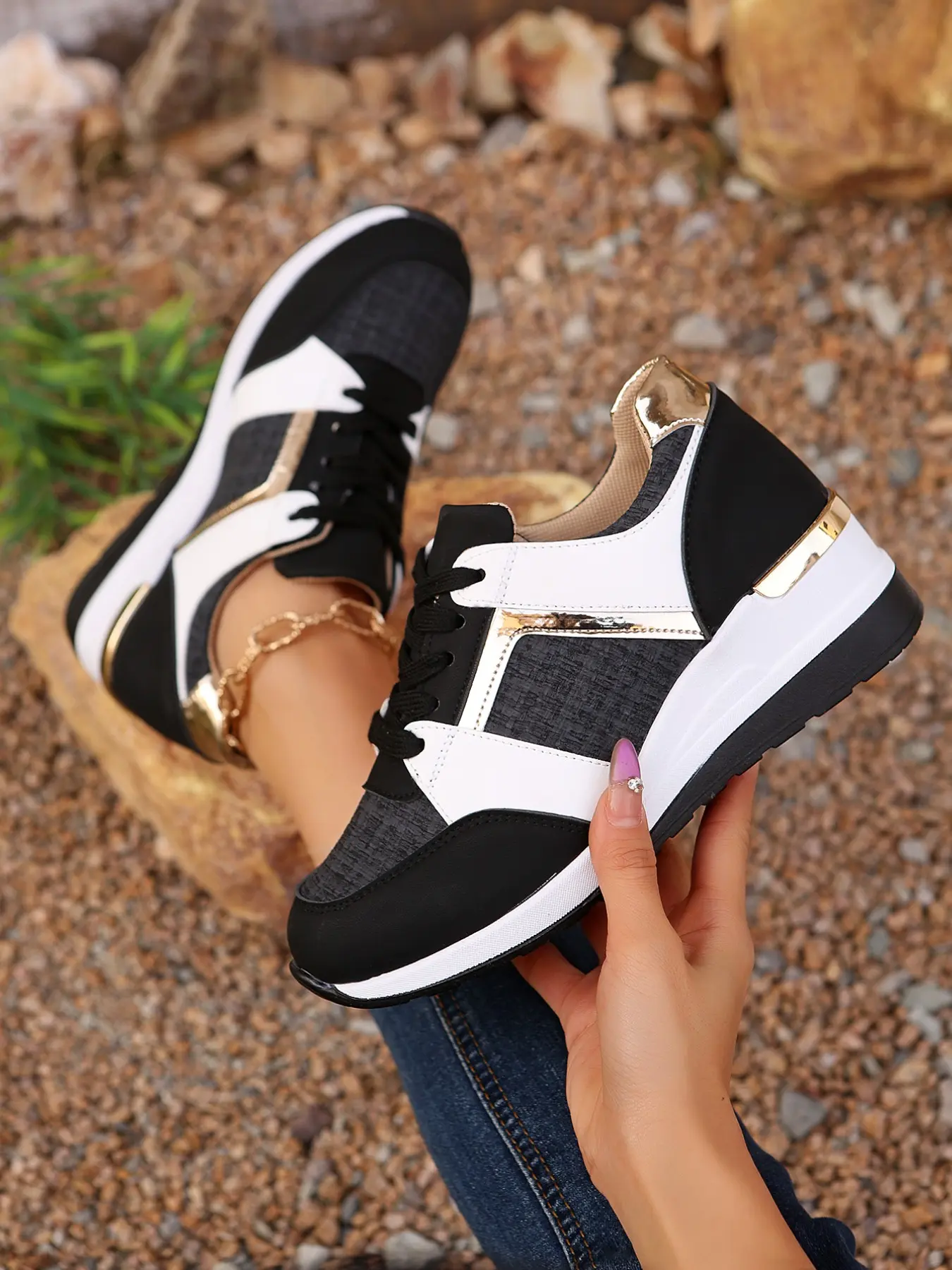 New Patchwork Fabric Inner Heel Platform Shoes, Gold Block Laces Soft Sole Casual Daily Walking Shoes
