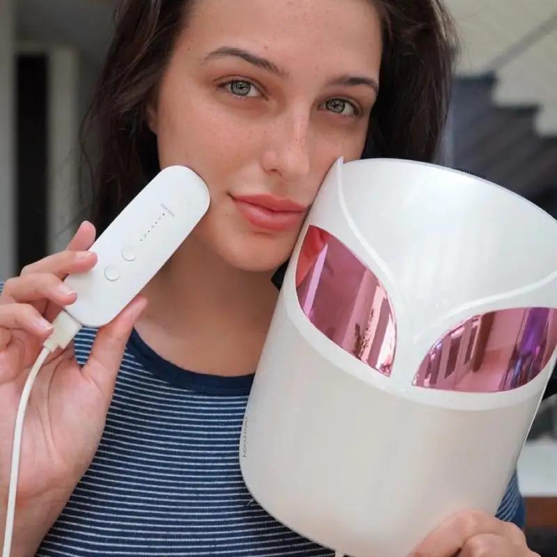 2026 New Launched Skin Care Tool Facial Cleansing Brush Face Massage Multi-functional Skin Scrubber Home Use Beauty Equipment