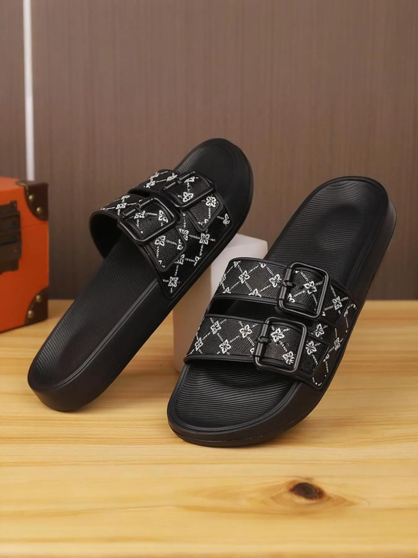 Men's Summer Sandals, Lightweight Breathable Design, Anti-Slip Durable, Comfortable Daily Wear, Ideal for Beach and Casual Outing