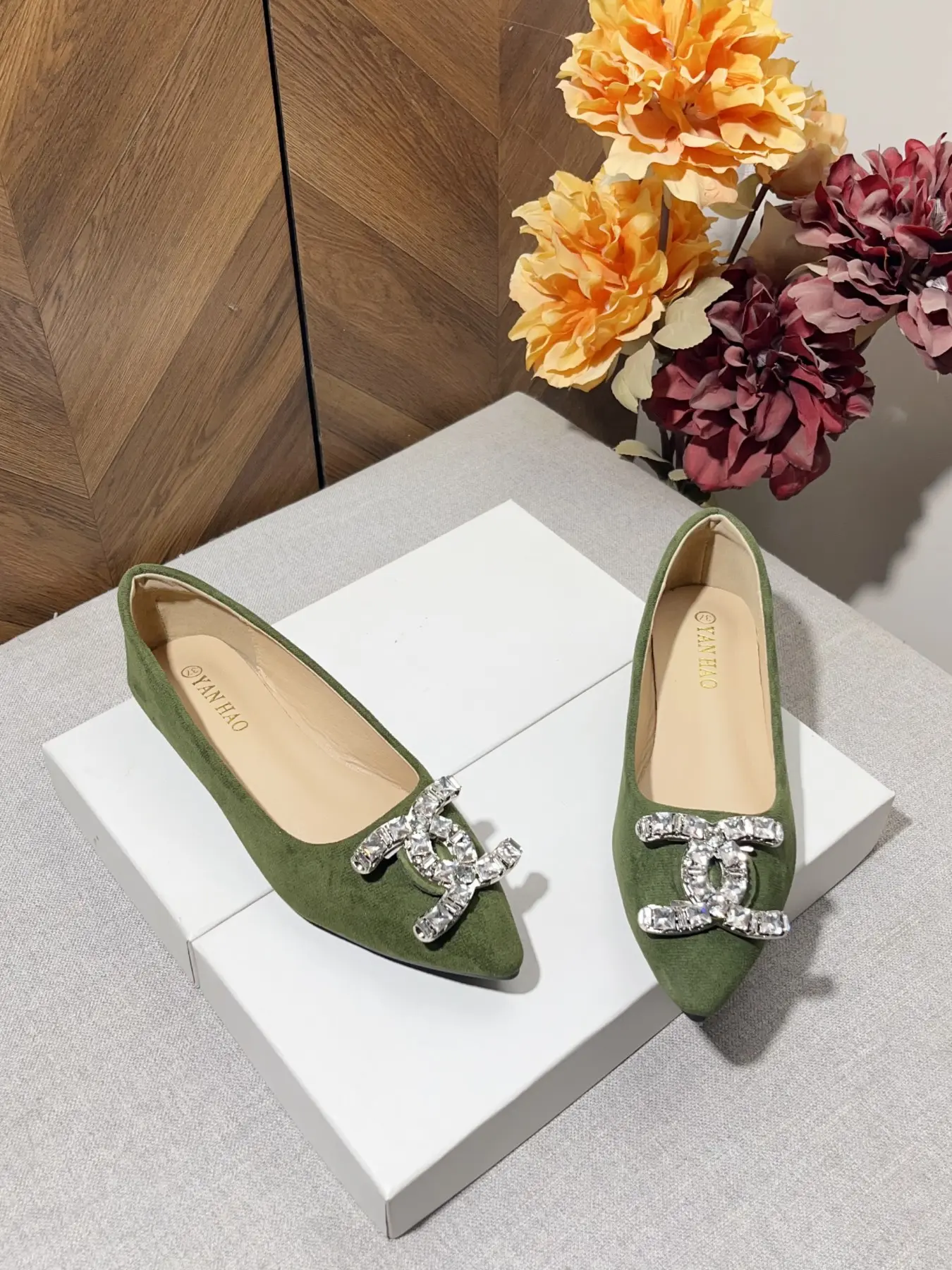 Women's Pointed Toe Flat Shoes, Transparent Rhinestone Decor, Soft Rubber Sole, Casual Dress Shoes, All Seasons, Multiple Colors Available, Casual Flats