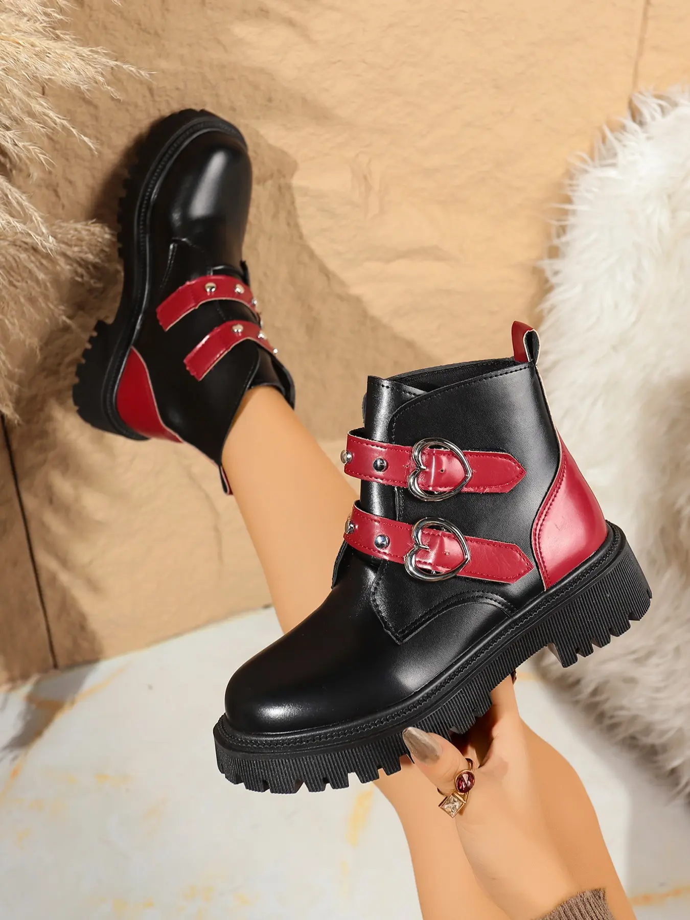 Heart Buckle Patchwork Boots for Women, Rivet Decor Thick Sole Chunky Heel Short Boots, Sweet Cool Round Toe Work Boots