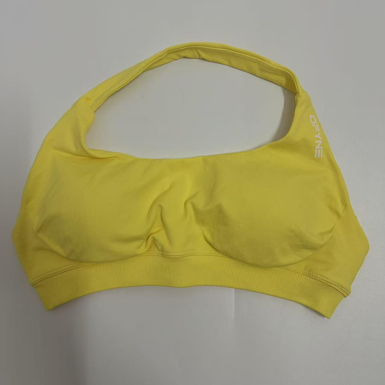 Dfyne Impact Women's Sports Bra - Seamless Backless Strapless Heightening Style Back-Opening Sports Outfit - Fitness and Yoga Sports Bra