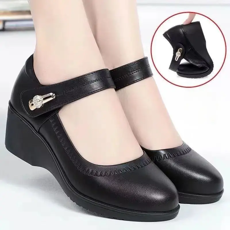 Women's High-Quality Soft Soft Sole Mom Shoes New Soft Sole Non-Slip Wedge Middle-Aged and Elderly Single Shoes, Women Shoes