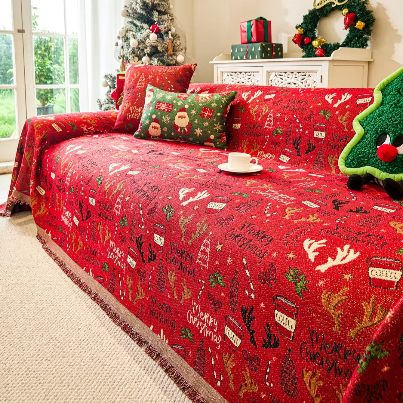 New Christmas Theme Print Sofa Cover, Multicolor Geometric Pattern, Reusable Chenille Material, Cat Scratch Resistant, Fits Various Sofas