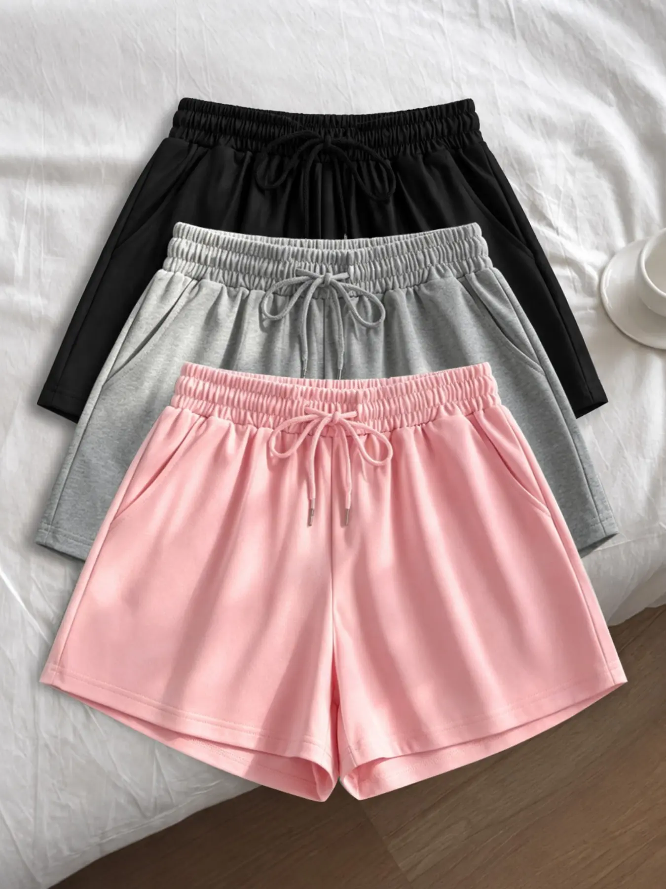 Women's minimalist solid color drawstring side pocket sports shorts - versatile sports shorts for daily fitness and home leisure in summer