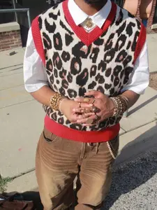 New Retro Style Men's Neutral Leopard Print Knit Vest, V Neck Sleeveless Sweater Backless, Casual Fitted H-Type Design for All Seasons, Vneck