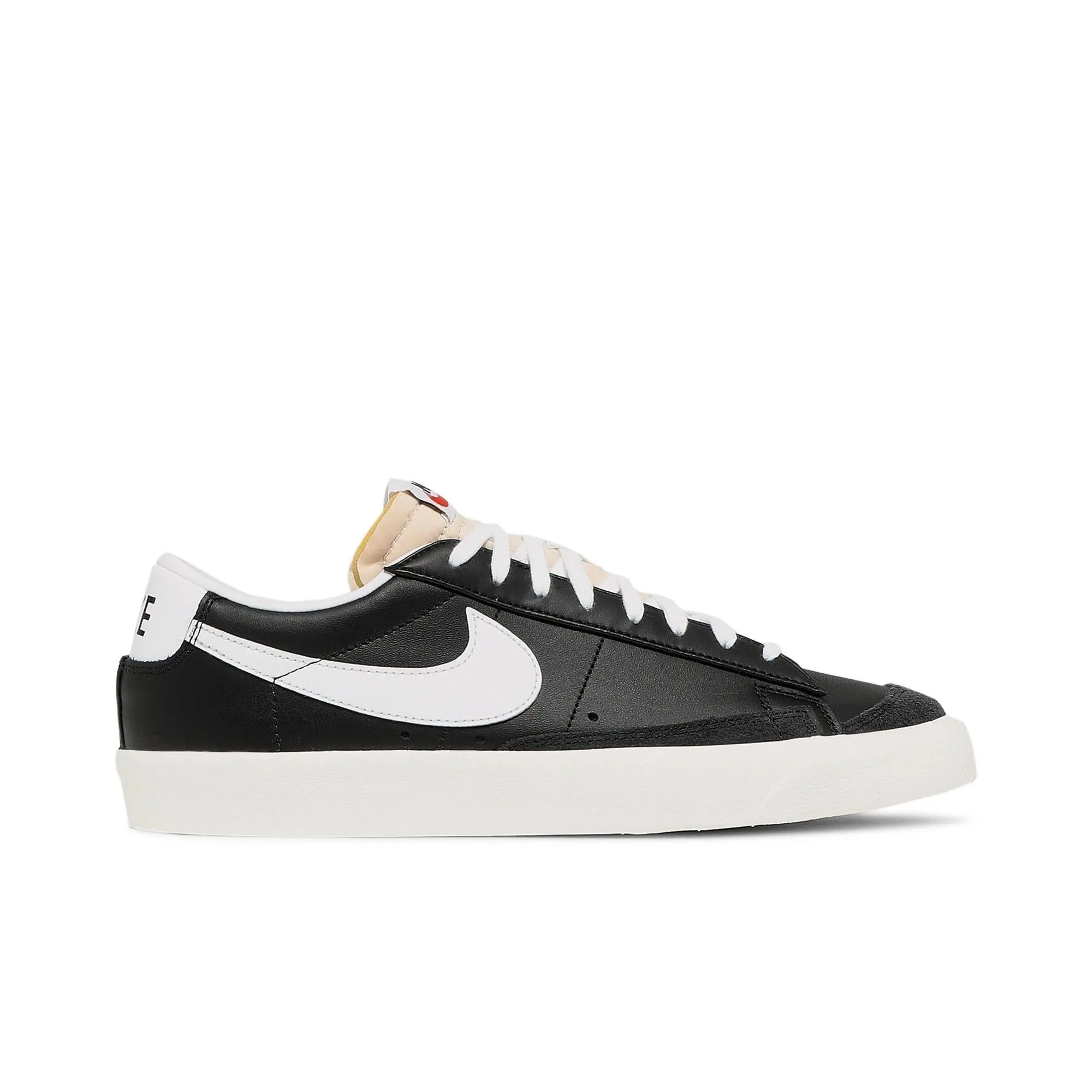 Nike Blazer Low '77 Vintage 'Black White' (Unisex) Black/Sail/Black/White sneakers DA6364 001