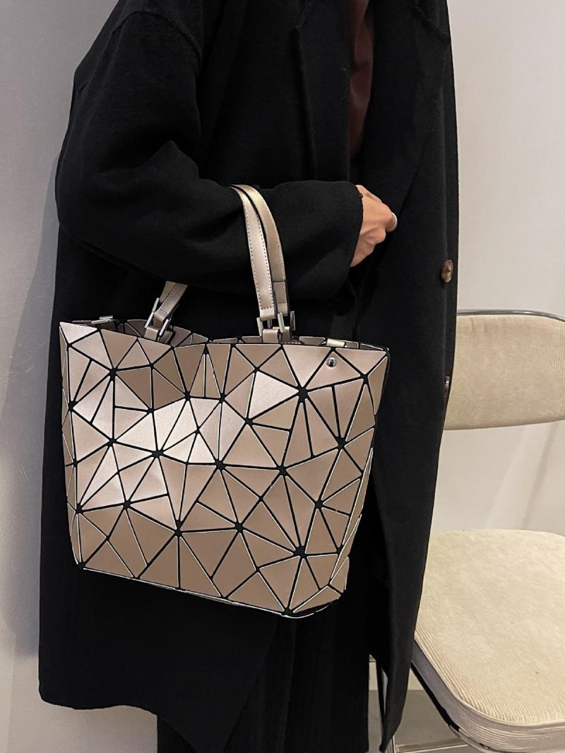 2026 new women's bag, high-quality large-capacity bag, trendy shoulder bag, fashionable versatile crossbody bag