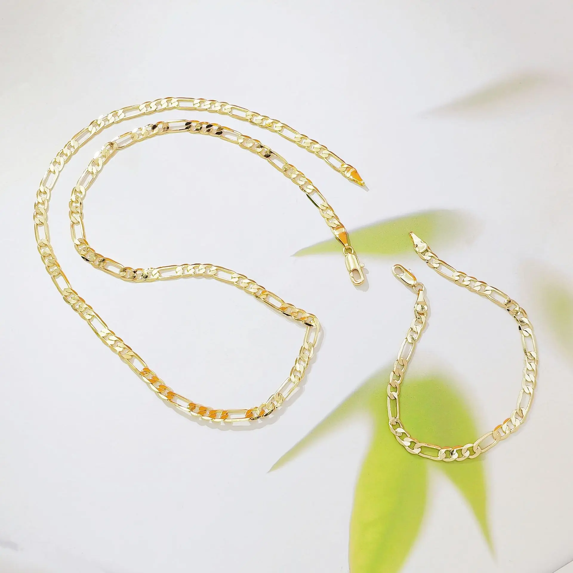 18K Gold Plated Figaro Chain Necklace Stainless Steel Flat Link Choker Mariner Necklaces for Men Women Classic Hip Hop Chunky Jewelry Birthday Valentine Day Gift