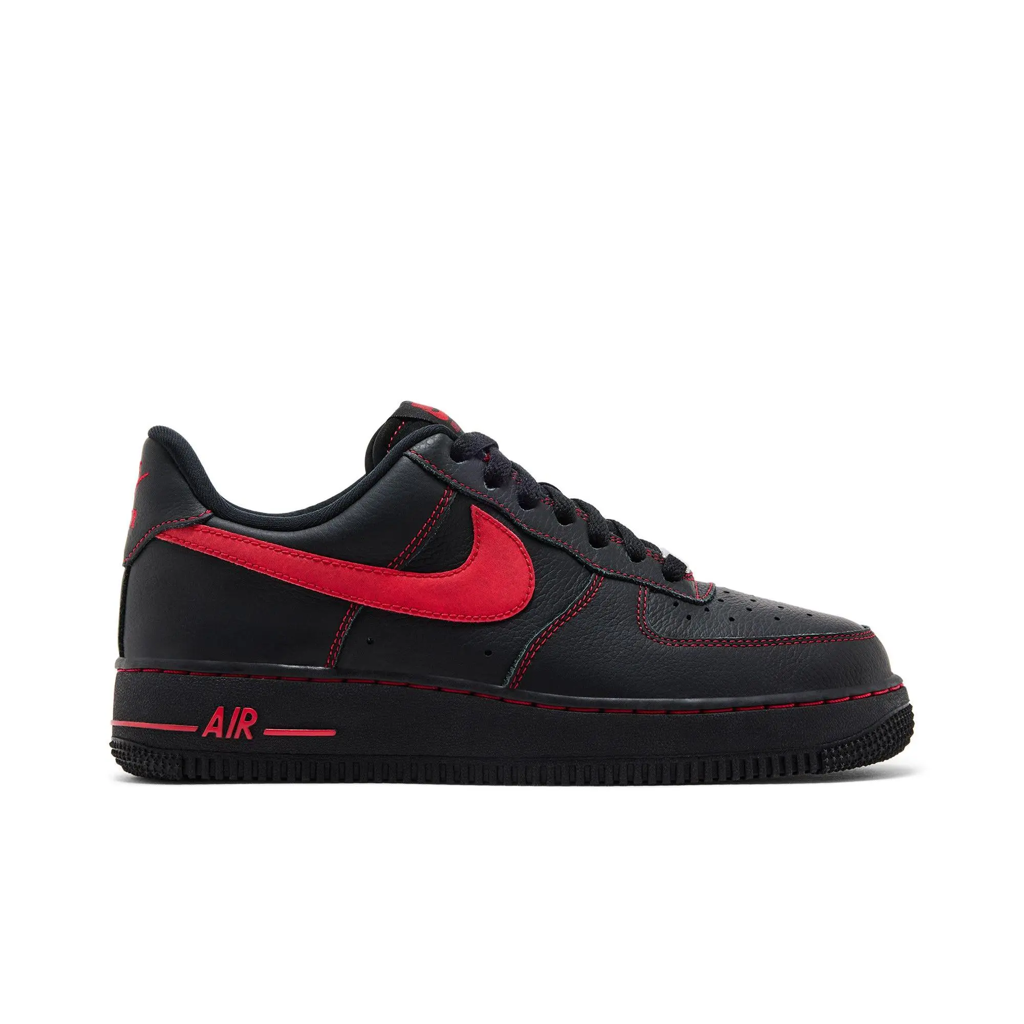 Nike Air Force 1 '07 LV8 'Bred' Unisex Sports Skateboarding Shoes, Black/University Red, Lace Closure, Grip Sole, Style HQ2037-005