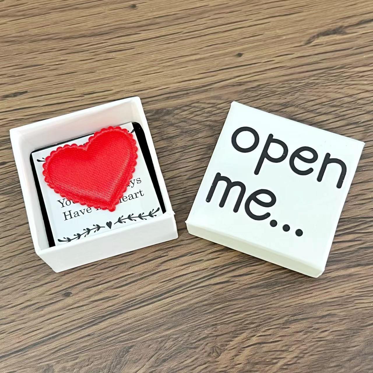 Mini Gift Set, 1 Set Including 1 Count Heart Shaped Pendant & 1 Count Gift Card & 1 Count Gift Box, Themed Romantic Gift Box, Gift for Boyfriend & Girlfriend, Party Gift