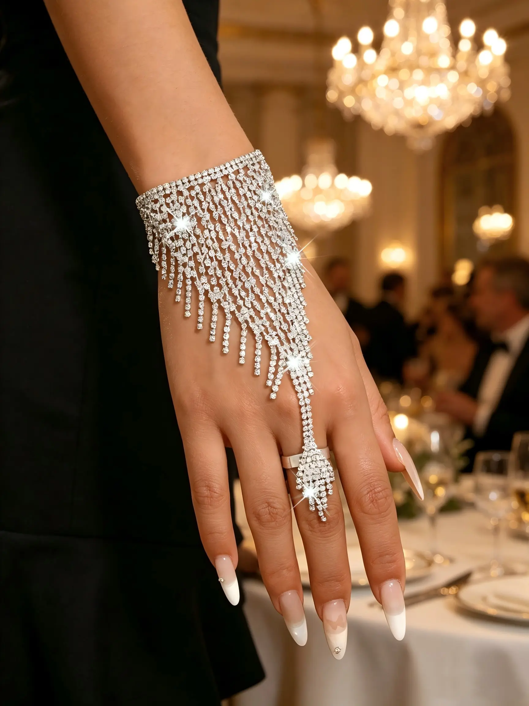 Elegant Women's Fashion Hand Chain, Luxurious Fringe Linked Finger Bracelet, Sparkling Rhinestone Jewelry, Perfect for Belly Dance, Parties, Graduations