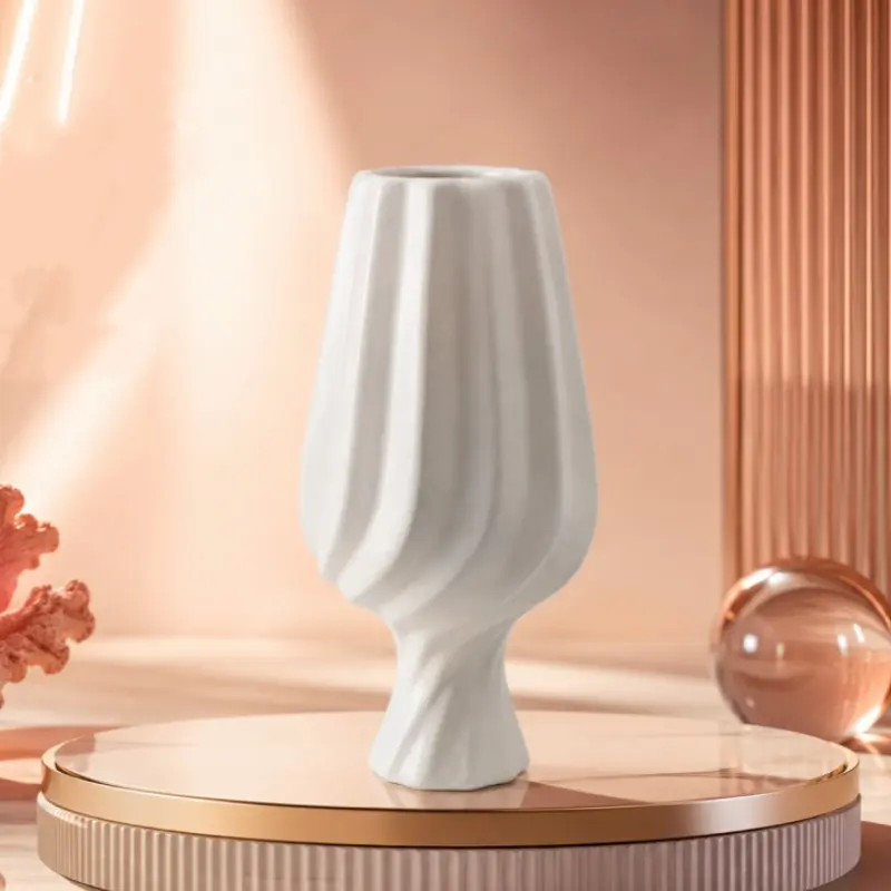 Light Luxury Matte Twisted Ceramic Vase, Nordic Minimalist Design, Modern Vase, Living Room Table Decor, Dried Flower Arrangement, Moving Gift