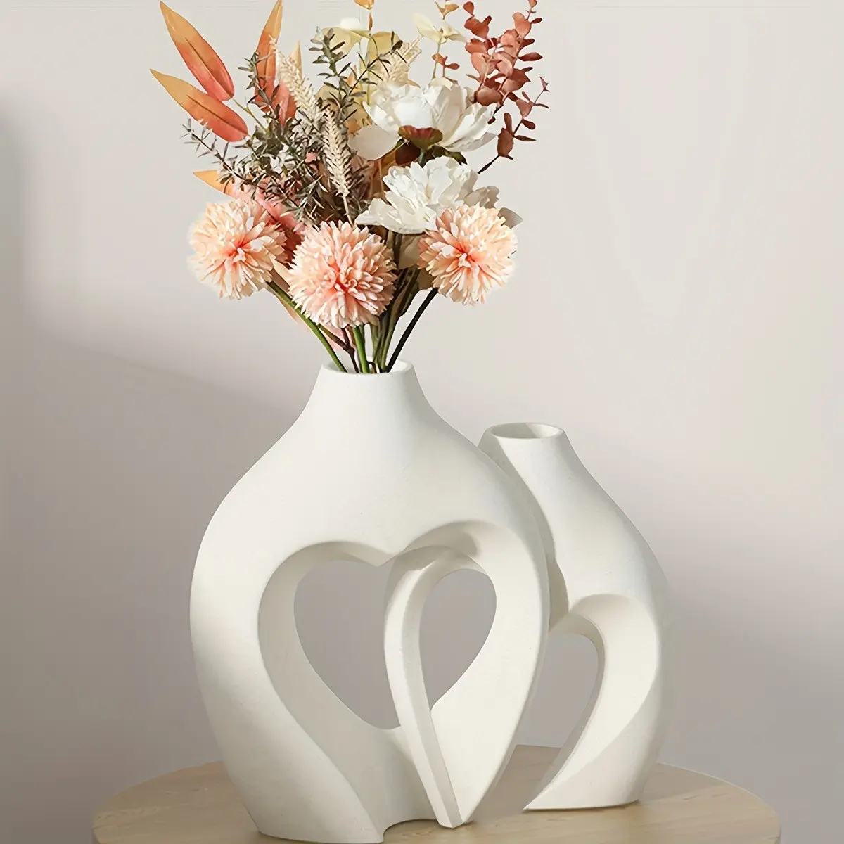 2 Piece Set European Resin Decorative Vases, Home Decoration Vases, Creative Minimalist Style, Heart Design, Heart Shaped Vase, Elegant Living Room Accessories, Home Decor Accessory