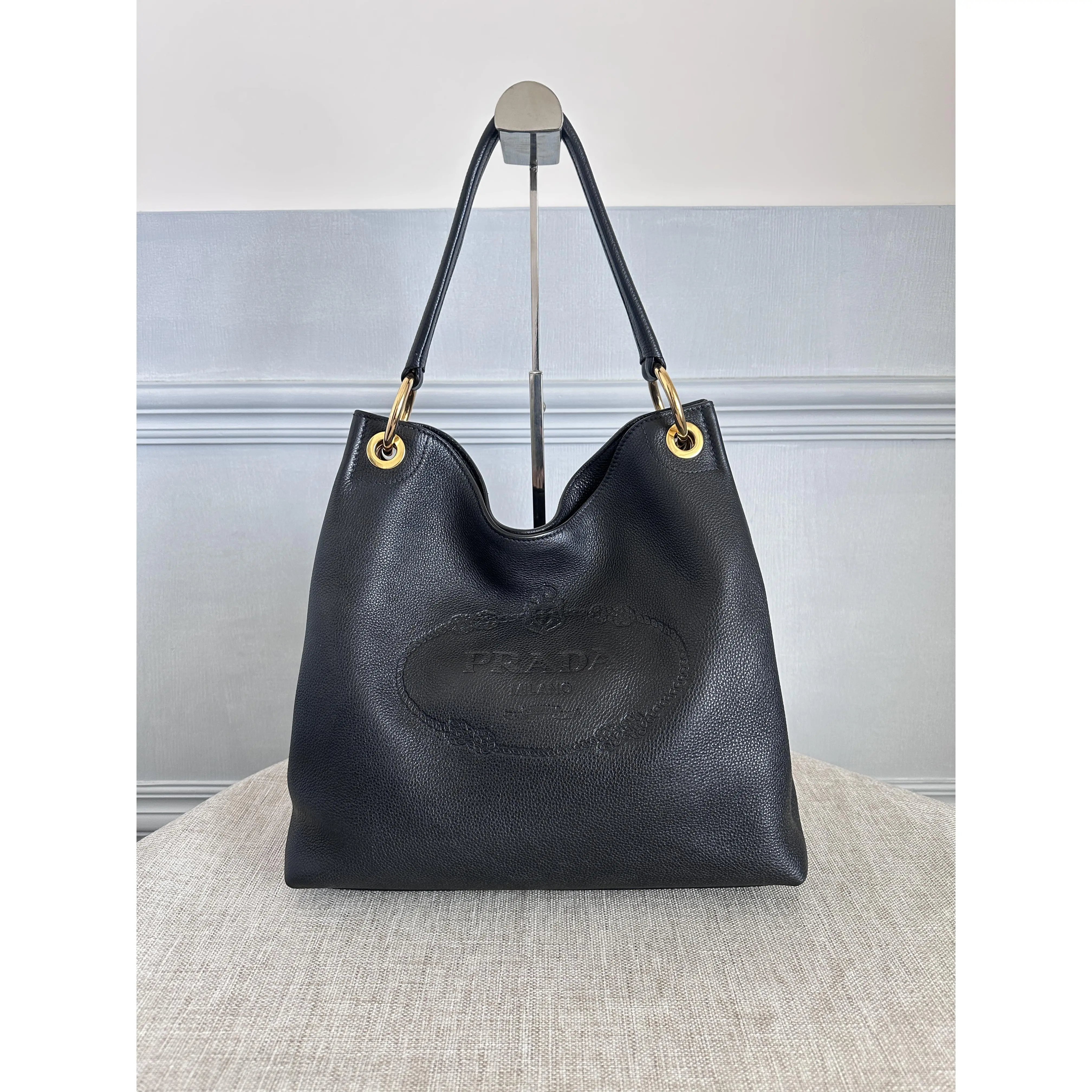 Pre-owned Prada Black Grained Leather Embossed Logo Hobo Tote Bag Pre Owned