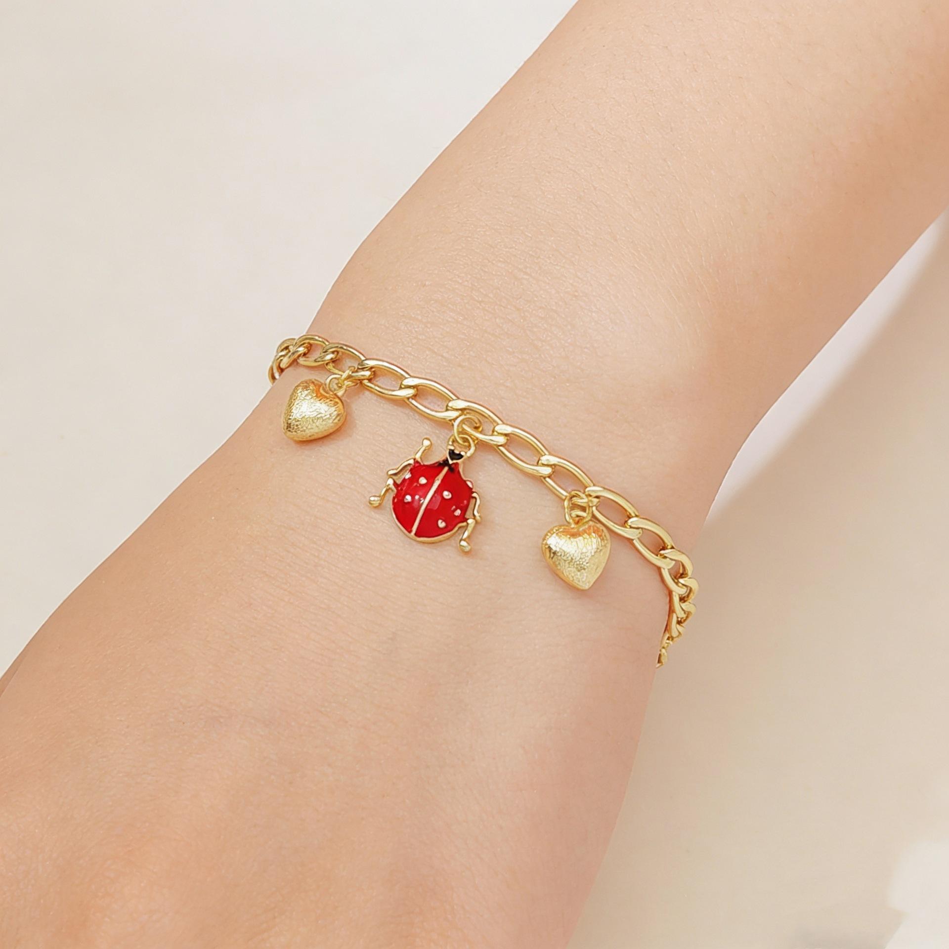18K Gold Plated Ladybug & Heart Charm Bracelet for Women, Cute DIY Inspired Design, Trendy Aesthetic Fashion Jewelry, Delicate & Versatile for Daily Wear, Dates & Gift Giving