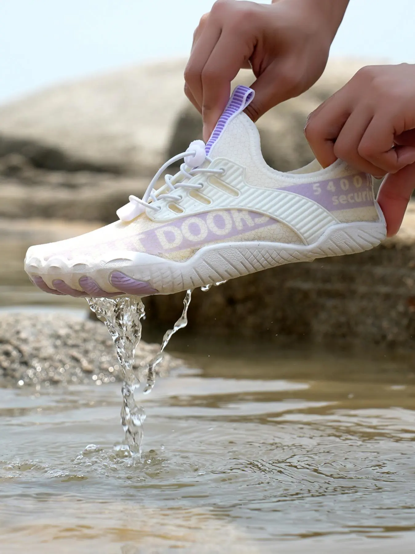 Fashion Women's Water Shoes, Sporty Casual Swim Sandals, Non-Slip River Walkers, Ideal for Hiking, Beach, Yoga, Fishing