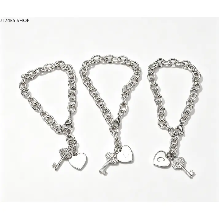 Women 26 Letter Stainless Steel Bracelet, Heart Detail Versatile Wrist Jewelry for Daily Styling
