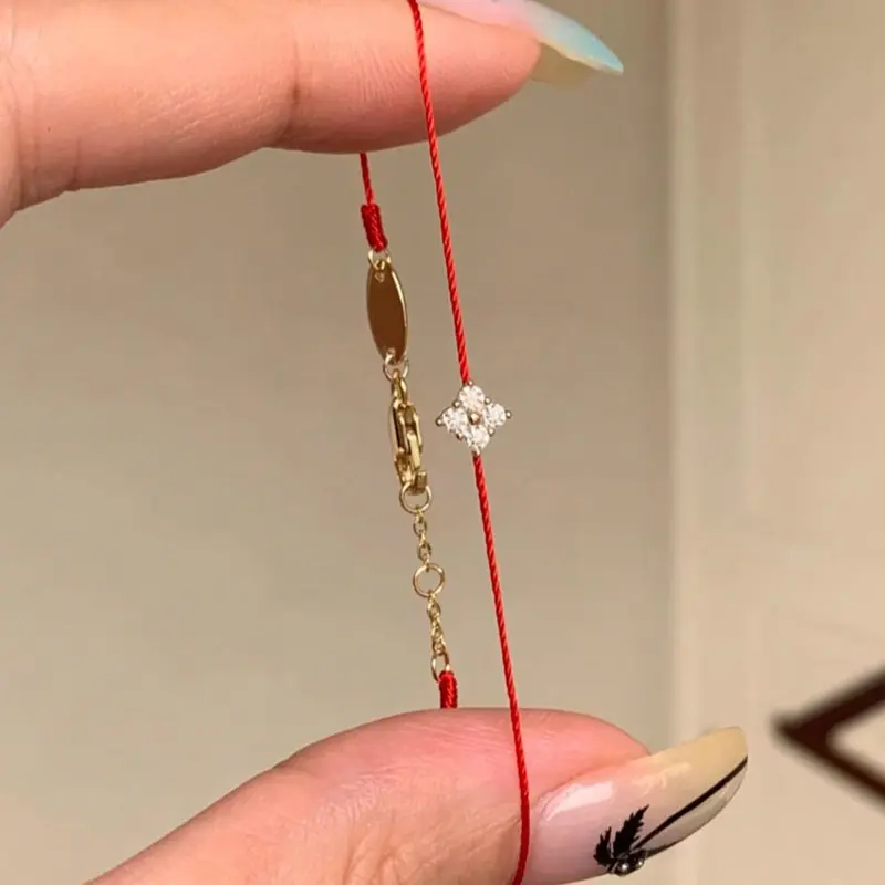 AEONBLULI Lucky Four-Leaf Clover Red String Bracelet for Women, Clover Charm Bracelet, Good Fortune Jewelry and Holiday Gift
