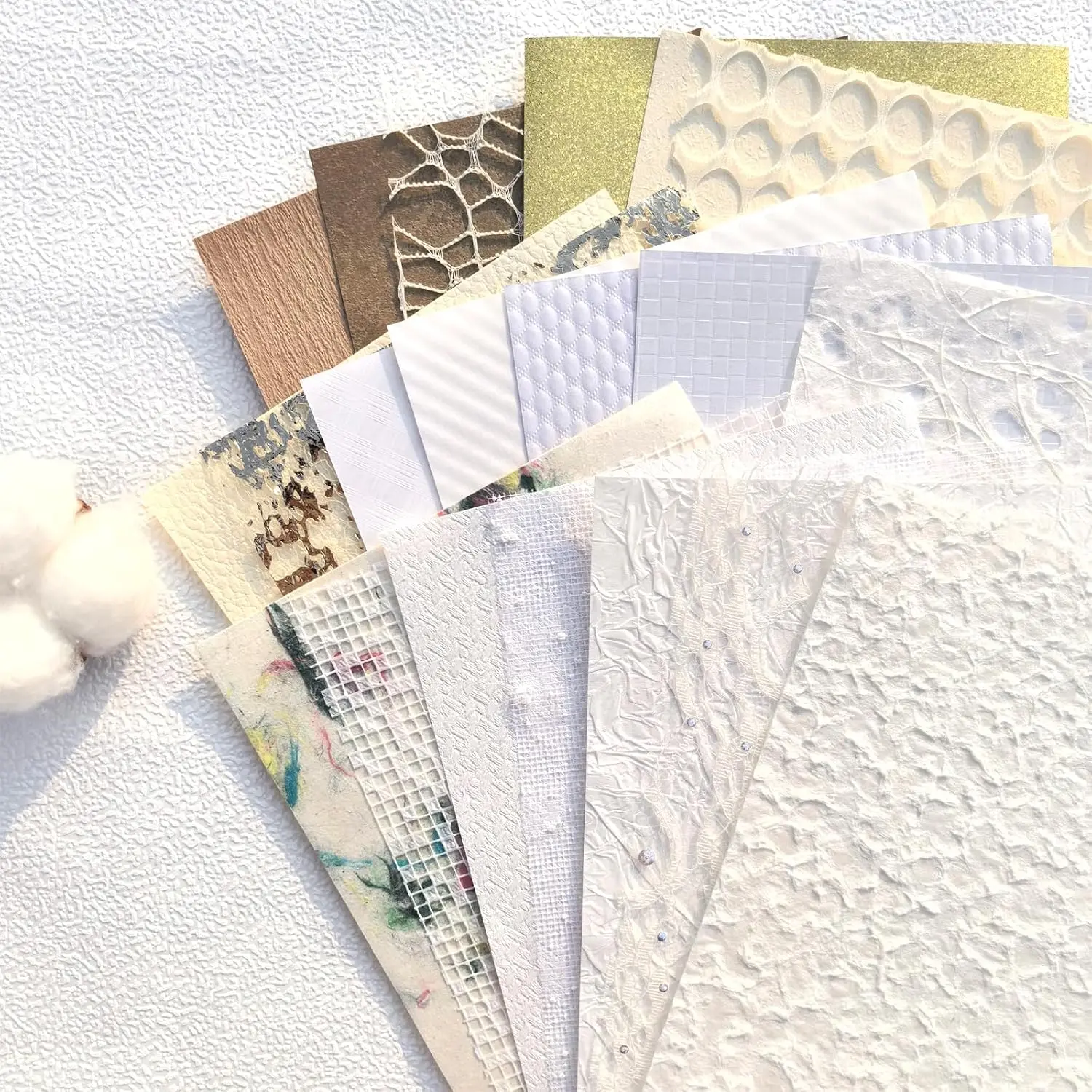 20  A5 Textured Scrapbook Paper & Mesh Fabric Set,  Craft Paper for Scrapbooking, Junk Journal Supplies, Card Making, Decoupage, Collage &  Embellishments (White)