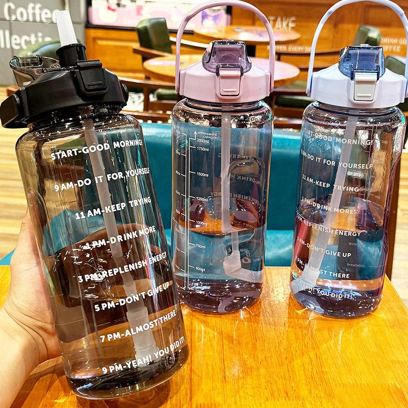 64oz Large Capacity Sports Water Bottle with Straw, Durable Polycarbonate Material, Leak-Proof Design, Ideal for Running & Fitness Activities