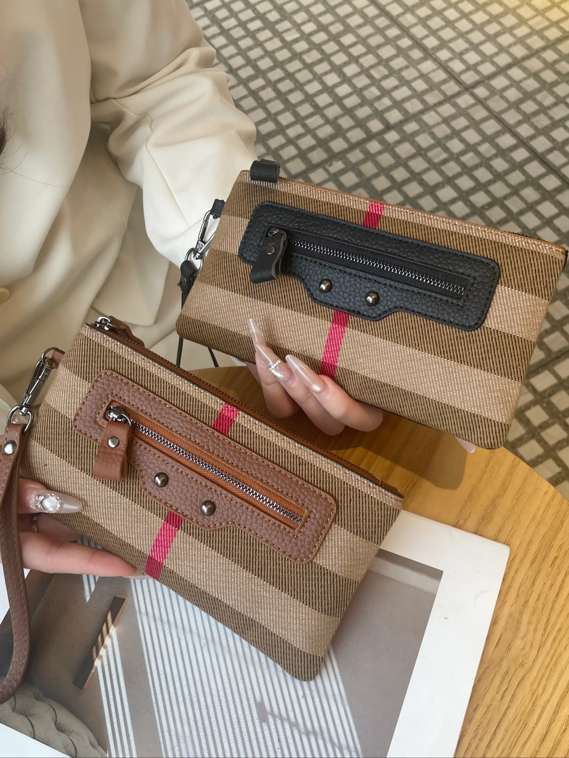 Vintage Striped Patchwork Crossbody Fashion Bag, Multi-Layer Clutch Purse, Lightweight Phone Wallet for Daily Use, Casual Handbag