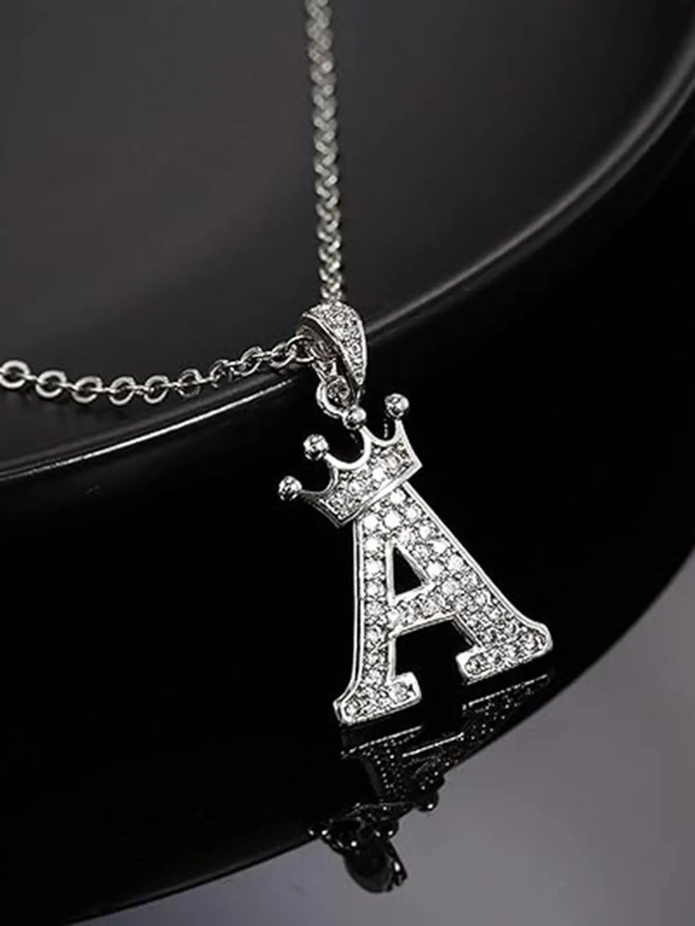 Letter pendant necklace for men, A - Z letter necklace, Initial Letter Necklace, crown necklace, gold plated. Letter pendant, with 19-inch chain. Hip-hop letter name jewelry gift.