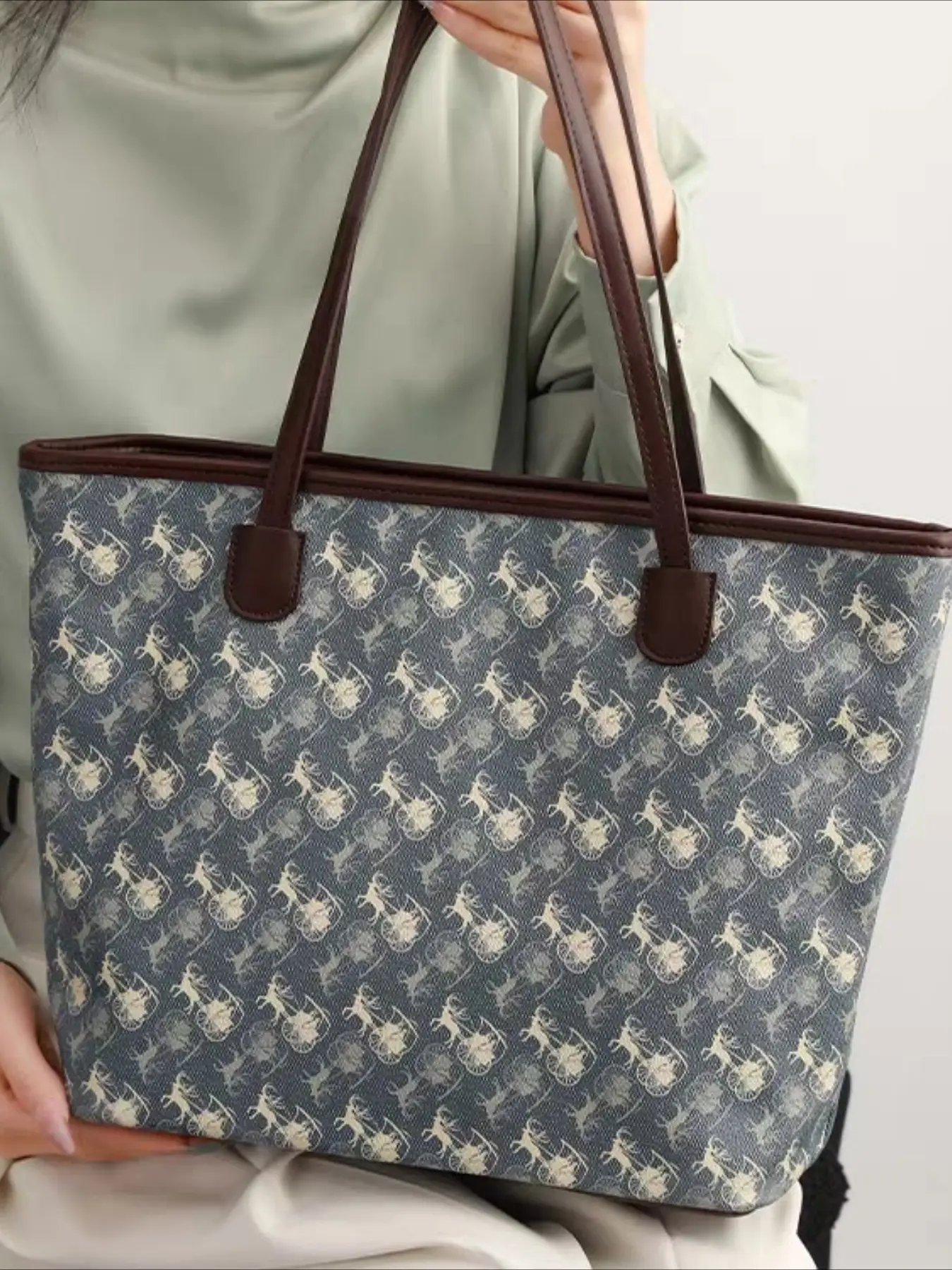 Students in class New handbags Commuter woven tote fashion large-capacity bags Women's bags Spring and summer shoulder bags