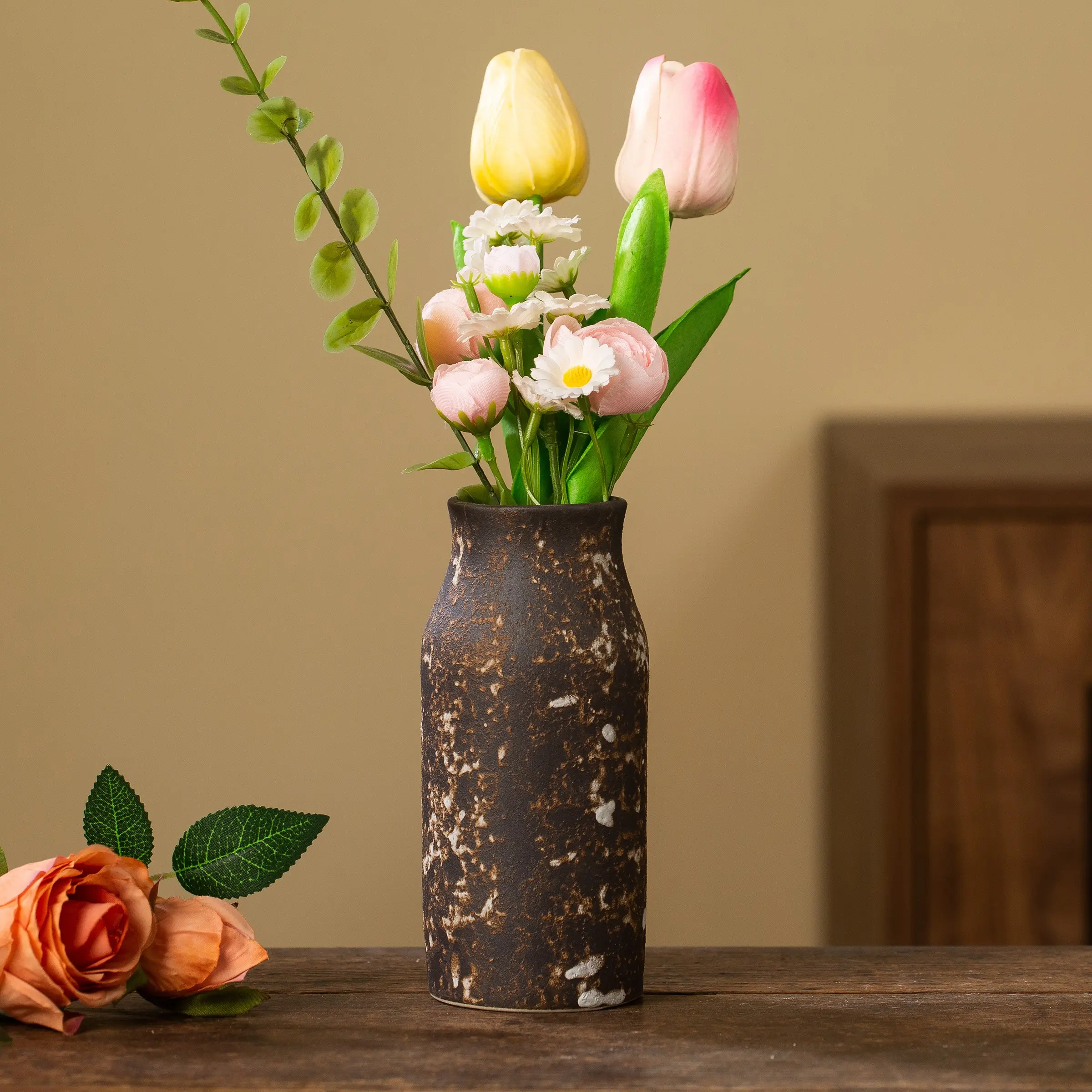 Jingdezhen Wabi Sabi Vintage Ceramic Vase, New Chinese Style, Handmade Decorative Piece, Ideal for Hotel Lobby, Tea Room, Floral Arrangement